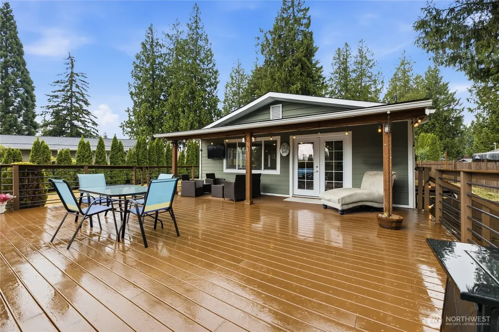 6911 Vandermark Road E Bonney Lake WA 98391
