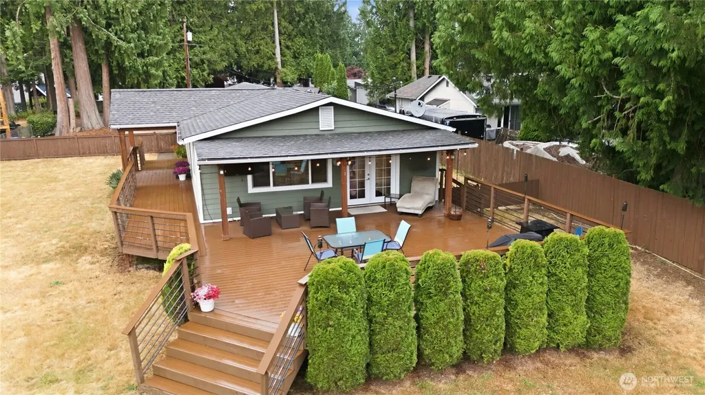 6911 Vandermark Road E Bonney Lake WA 98391