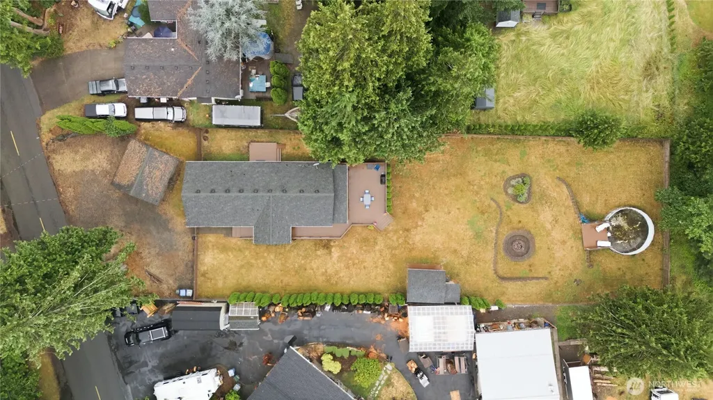6911 Vandermark Road E Bonney Lake WA 98391
