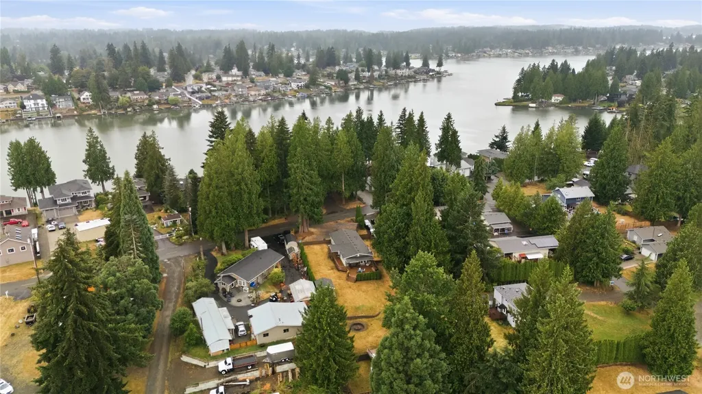 6911 Vandermark Road E Bonney Lake WA 98391