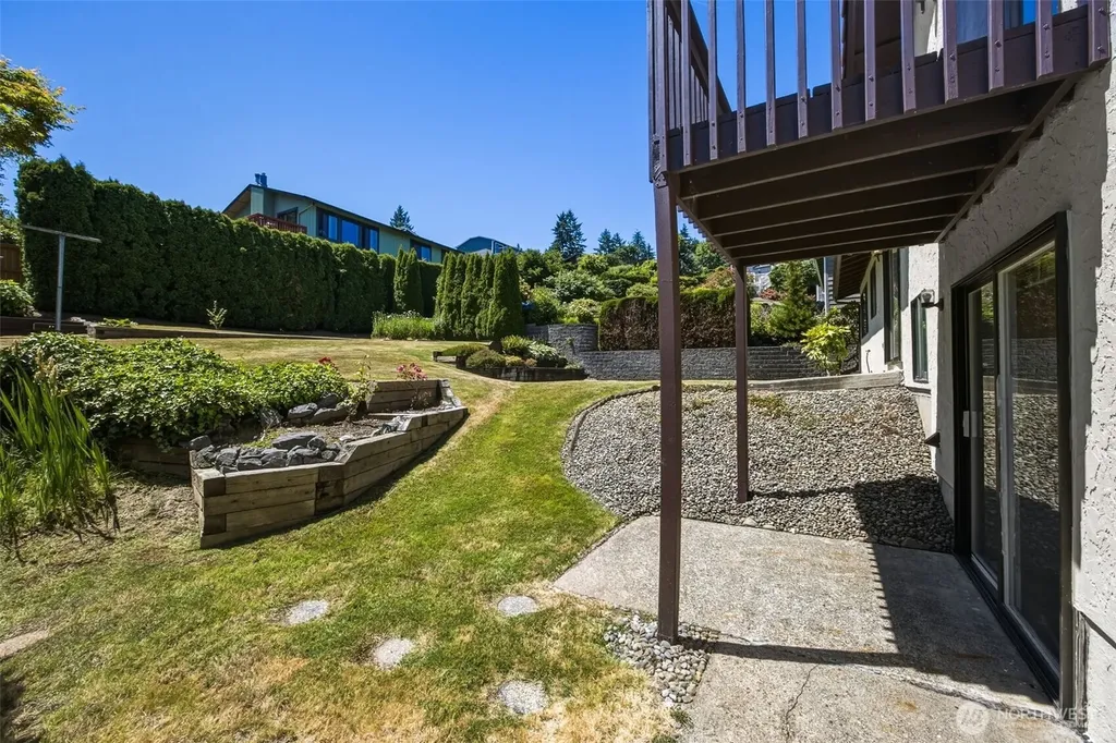 611 SW 293rd Street Federal Way WA 98023