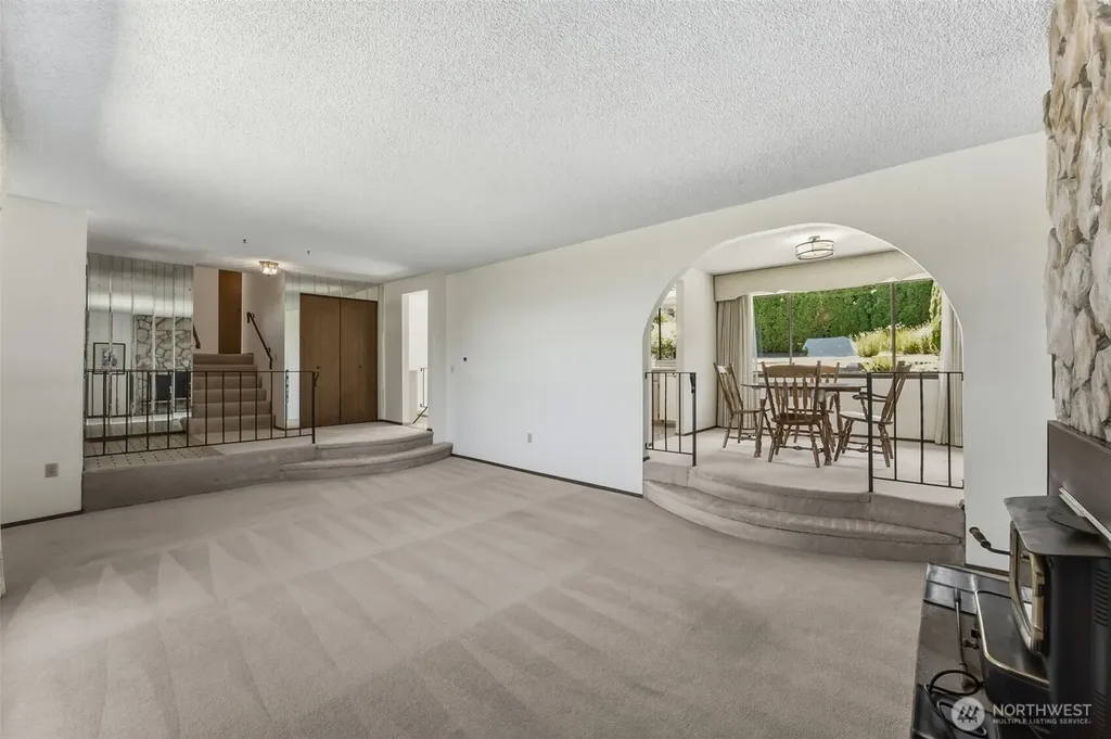 611 SW 293rd Street Federal Way WA 98023