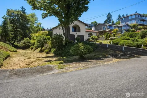 611 SW 293rd Street Federal Way WA 98023