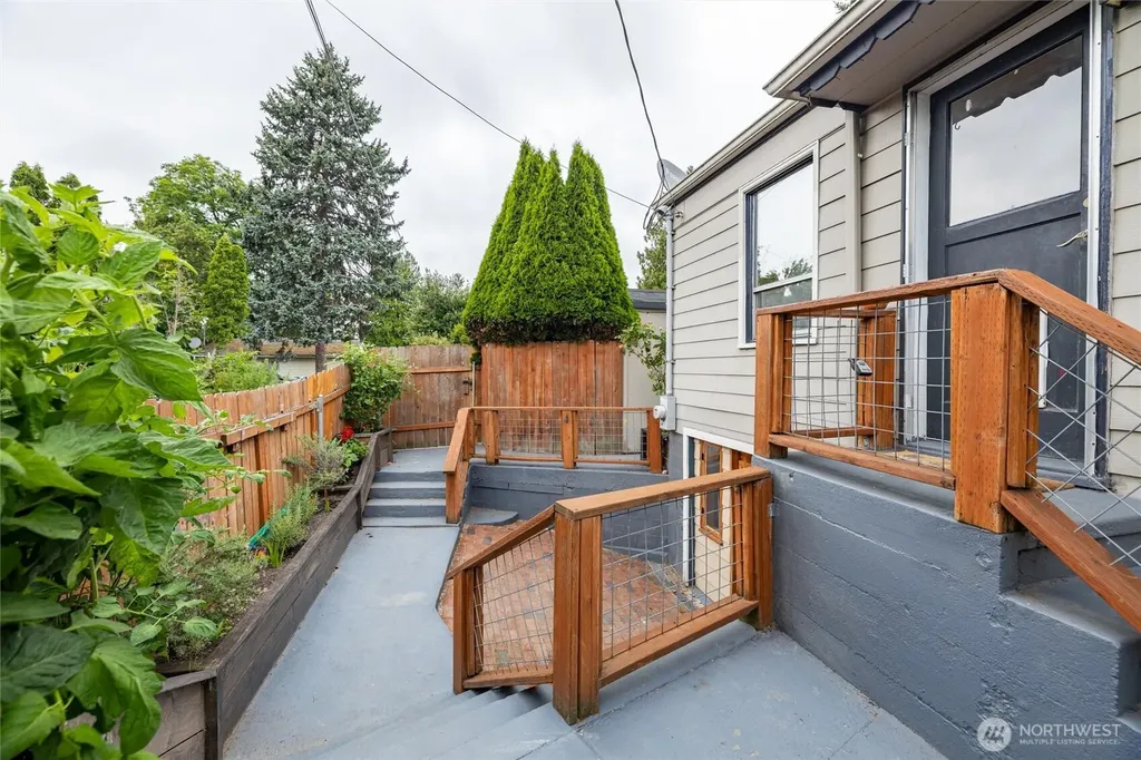 1115 E Broad Street Mount Vernon WA 98274