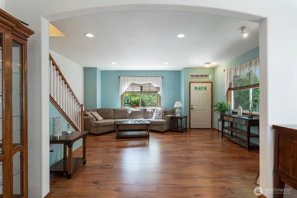 509 E Division Street Arlington WA 98223