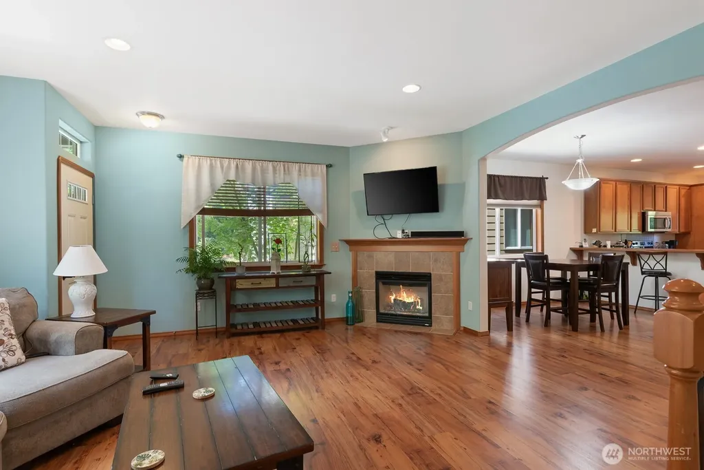 509 E Division Street Arlington WA 98223