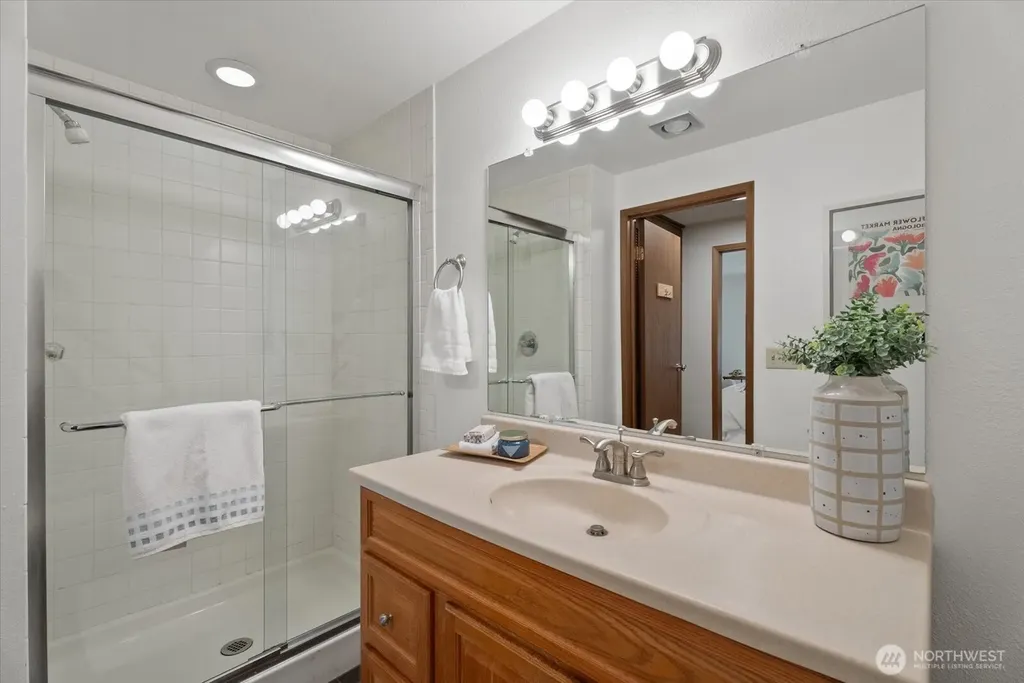 4005 145th Avenue NE Bellevue WA 98007