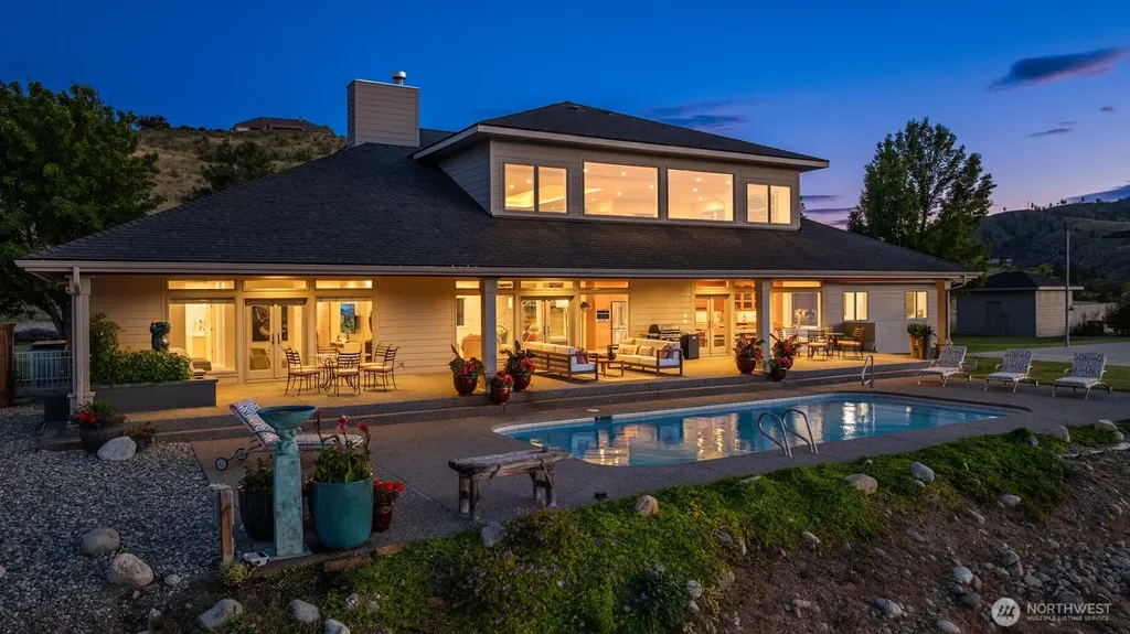 450 Hawks Meadow Road Chelan WA 98816