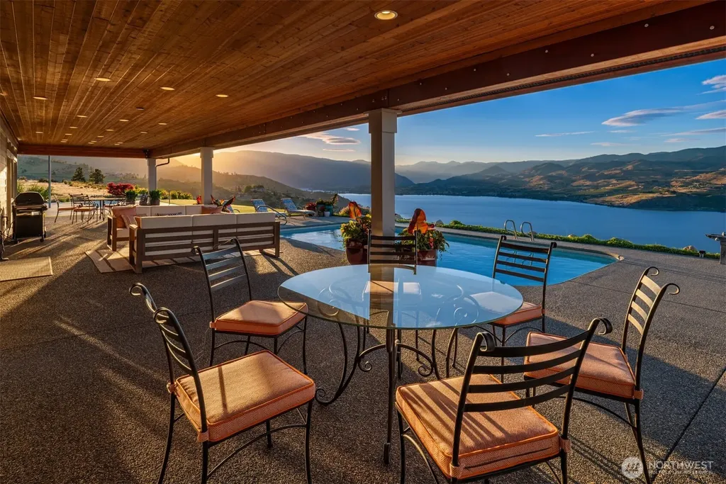 450 Hawks Meadow Road Chelan WA 98816