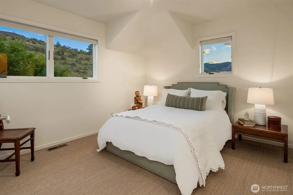 450 Hawks Meadow Road Chelan WA 98816