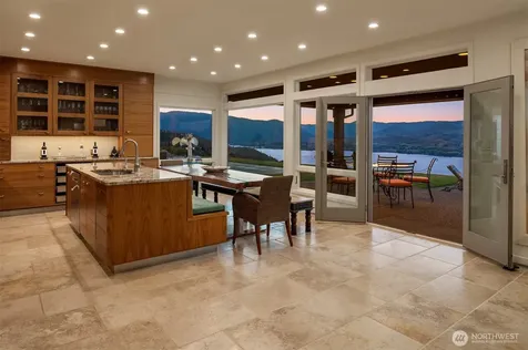 450 Hawks Meadow Road Chelan WA 98816