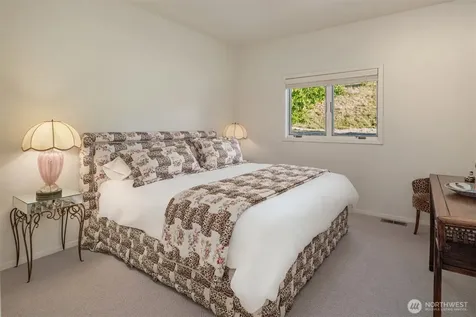 450 Hawks Meadow Road Chelan WA 98816