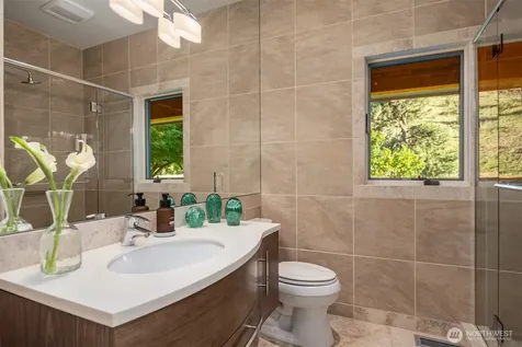 450 Hawks Meadow Road Chelan WA 98816