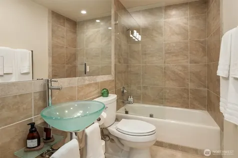 450 Hawks Meadow Road Chelan WA 98816