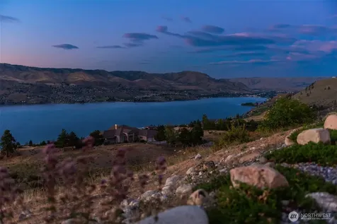 450 Hawks Meadow Road Chelan WA 98816