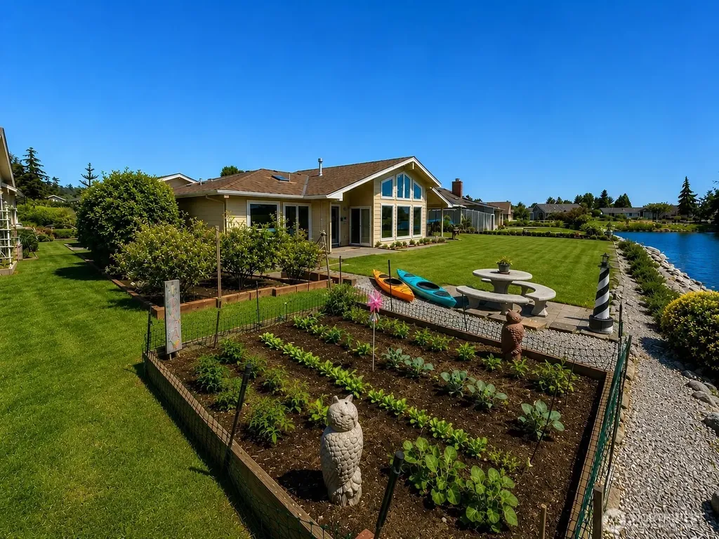 8227 Sehome Road Blaine WA 98230