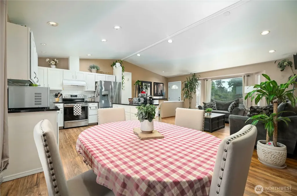 9103 74th Street SE Snohomish WA 98290