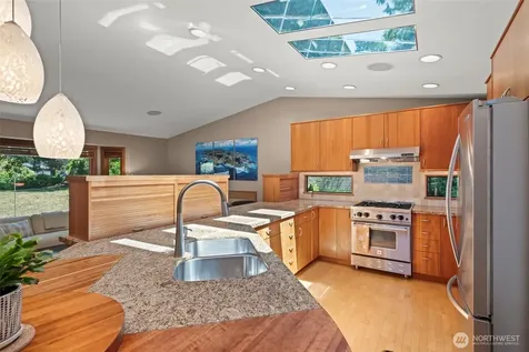 13301 NE 190th Place Woodinville WA 98072