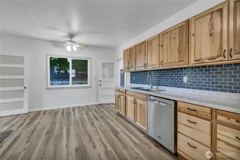 223 R Street NE Auburn WA 98002