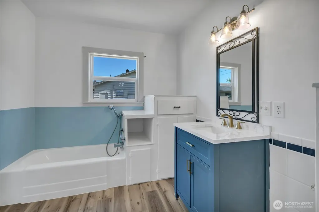 223 R Street NE Auburn WA 98002