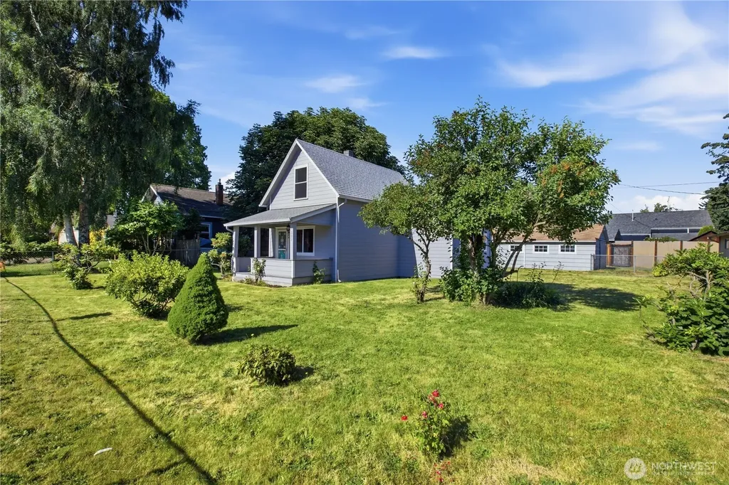 223 R Street NE Auburn WA 98002