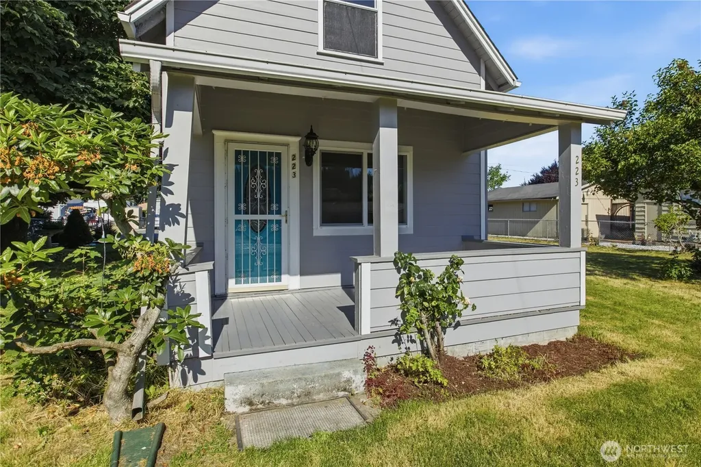 223 R Street NE Auburn WA 98002