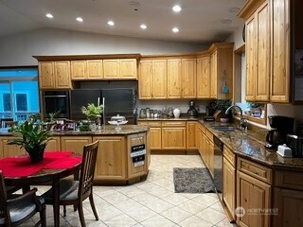 48219 284th Avenue SE Enumclaw WA 98022