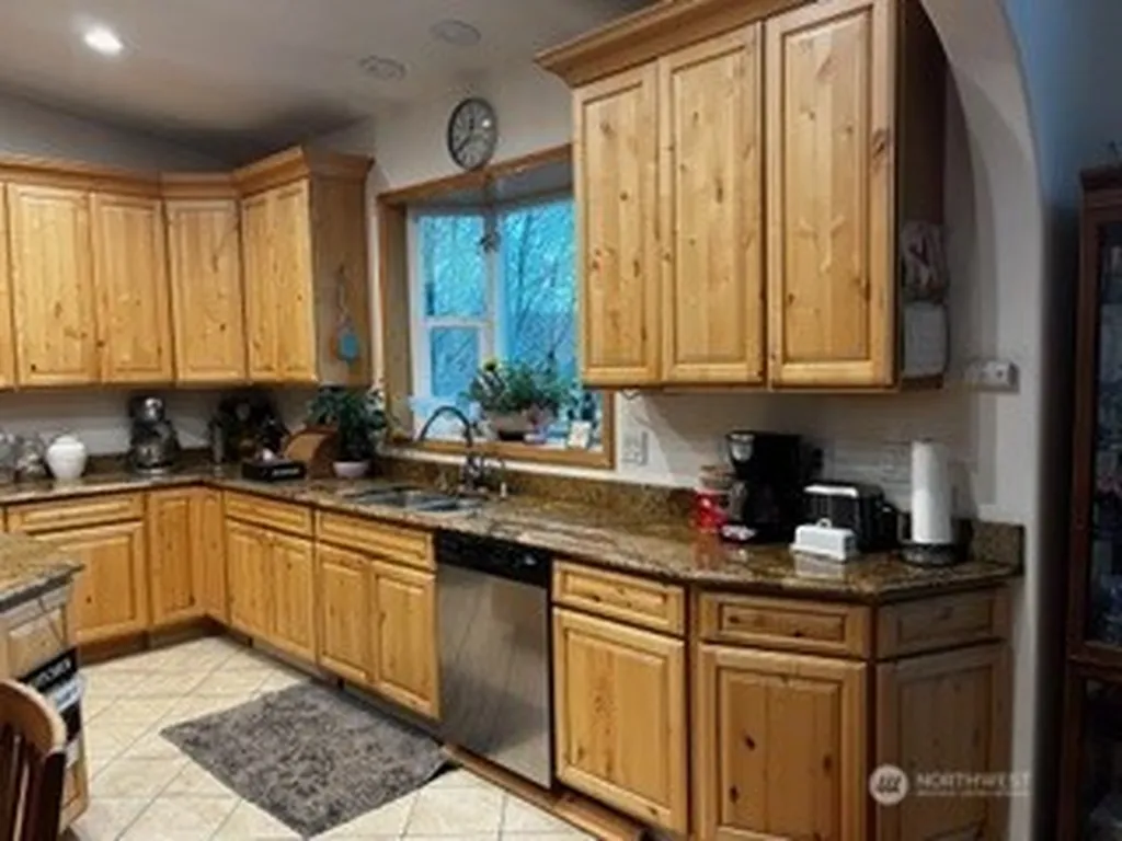 48219 284th Avenue SE Enumclaw WA 98022