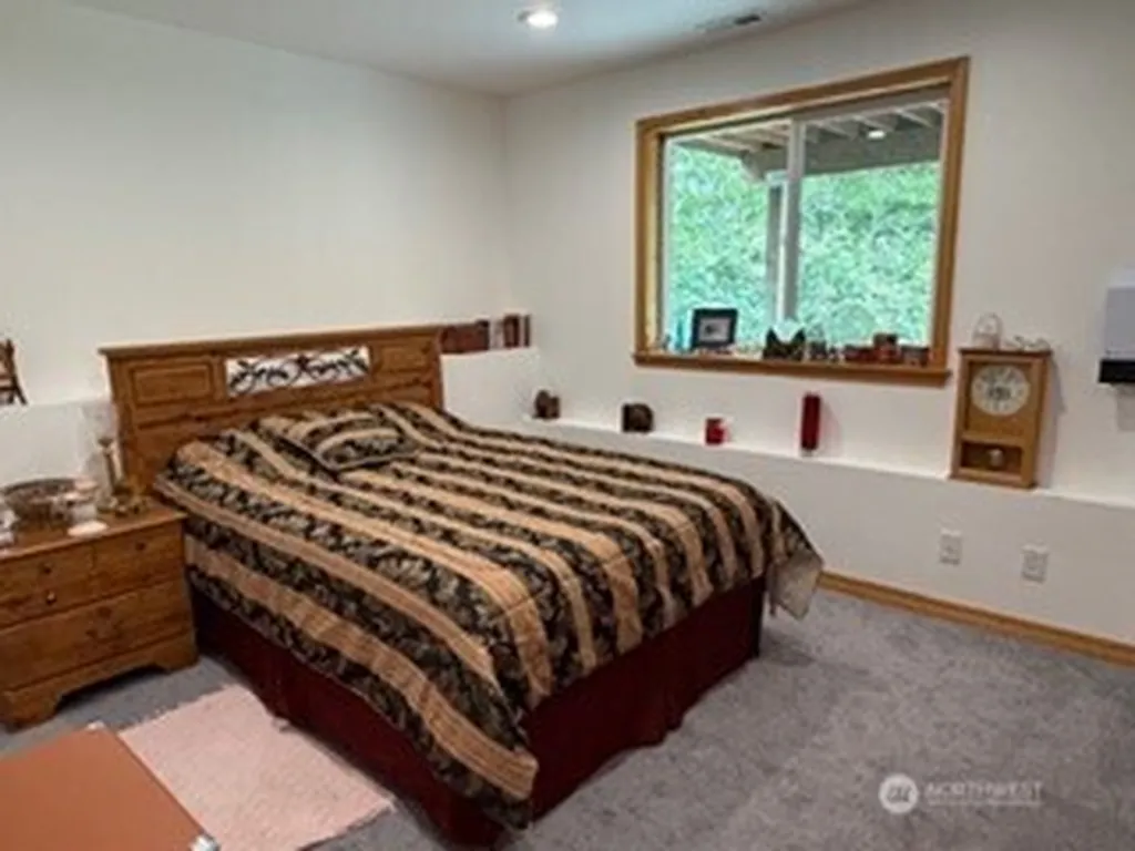 48219 284th Avenue SE Enumclaw WA 98022