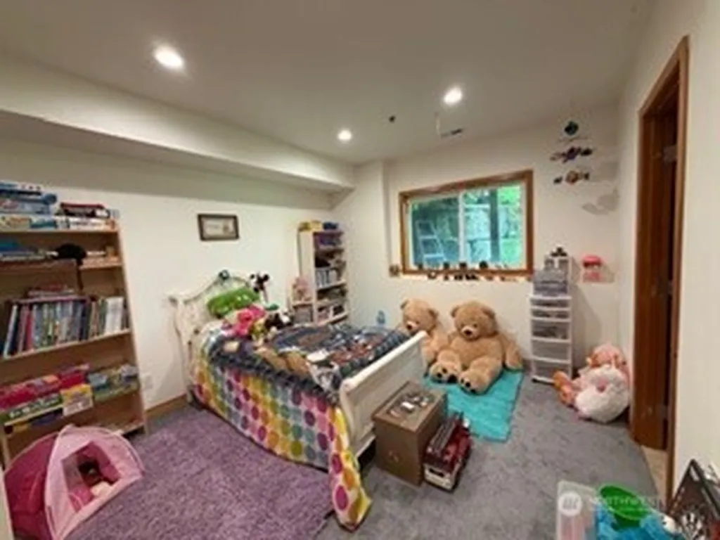 48219 284th Avenue SE Enumclaw WA 98022
