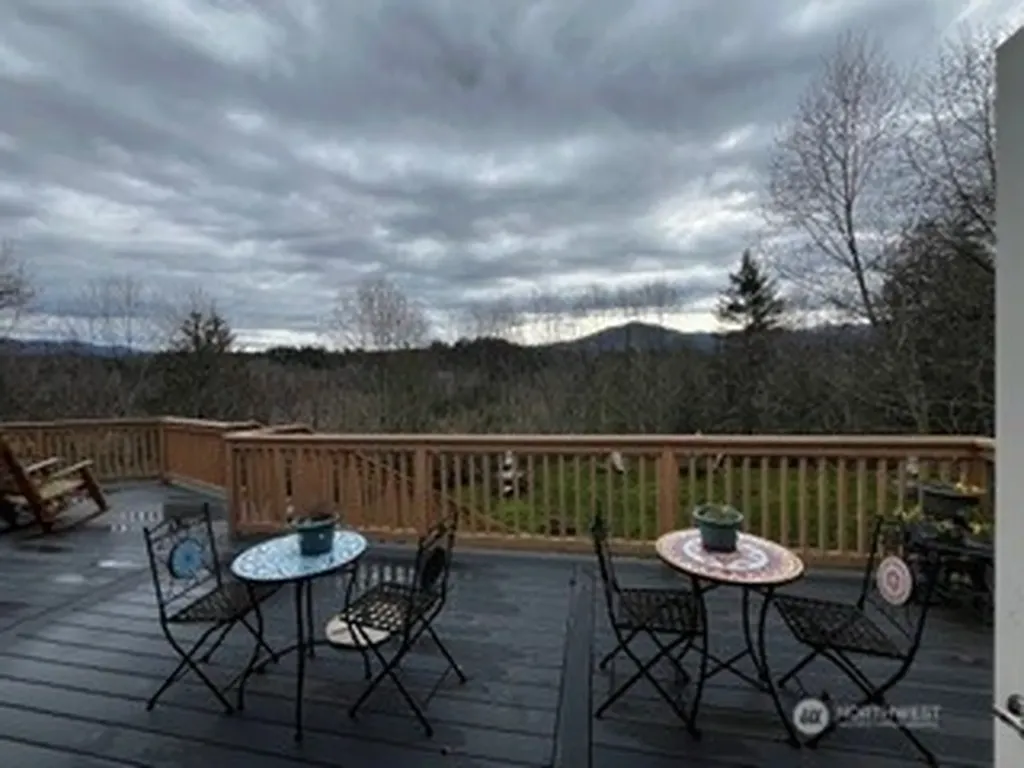 48219 284th Avenue SE Enumclaw WA 98022