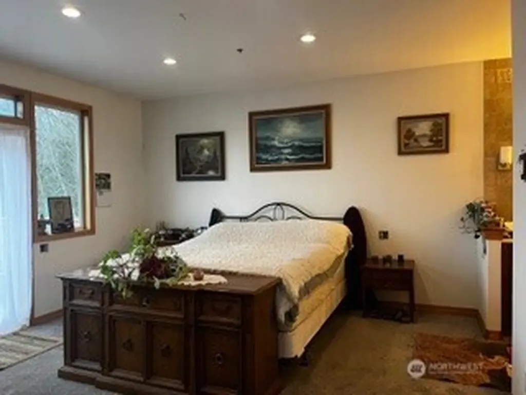 48219 284th Avenue SE Enumclaw WA 98022
