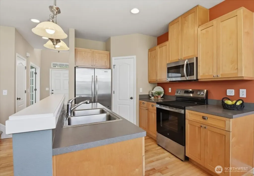 104 NE Sunset Street Poulsbo WA 98370