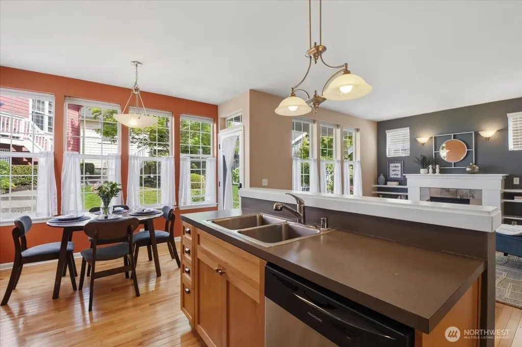 104 NE Sunset Street Poulsbo WA 98370