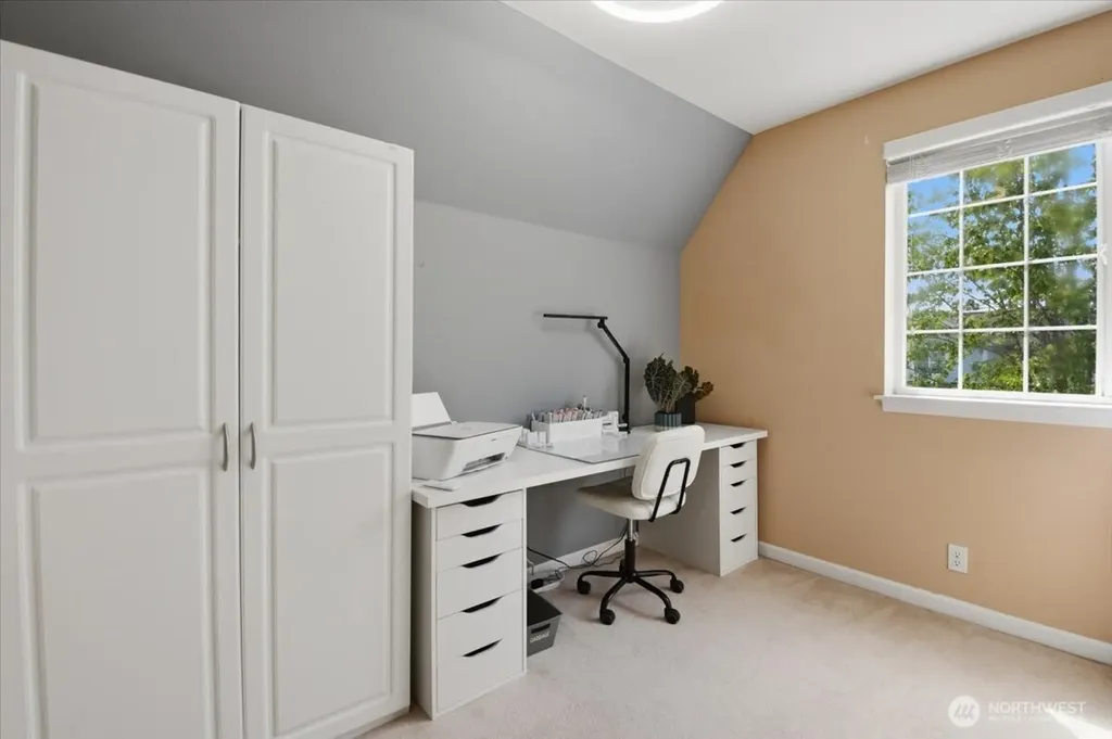 104 NE Sunset Street Poulsbo WA 98370