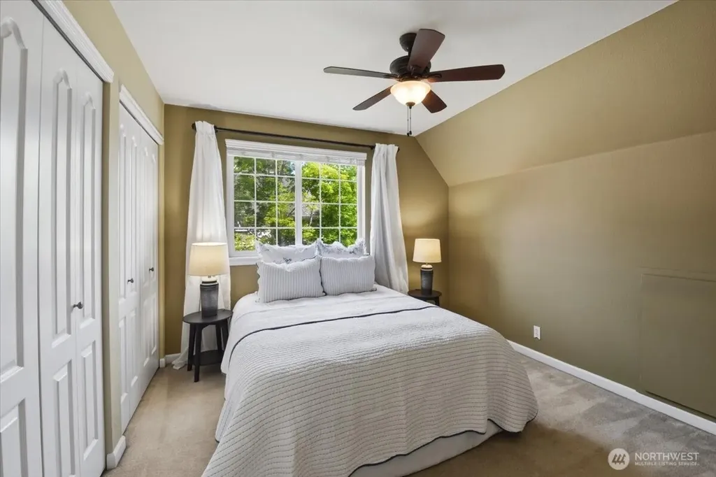 104 NE Sunset Street Poulsbo WA 98370