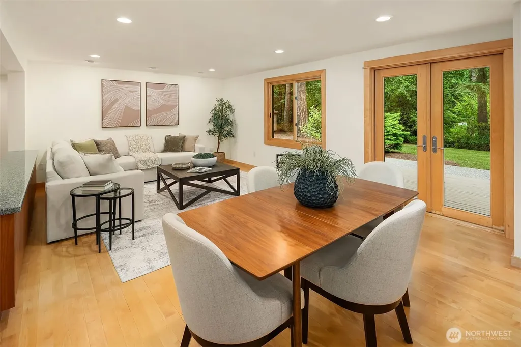12820 NE 39th Street Bellevue WA 98005