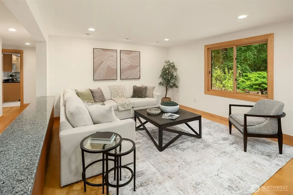 12820 NE 39th Street Bellevue WA 98005