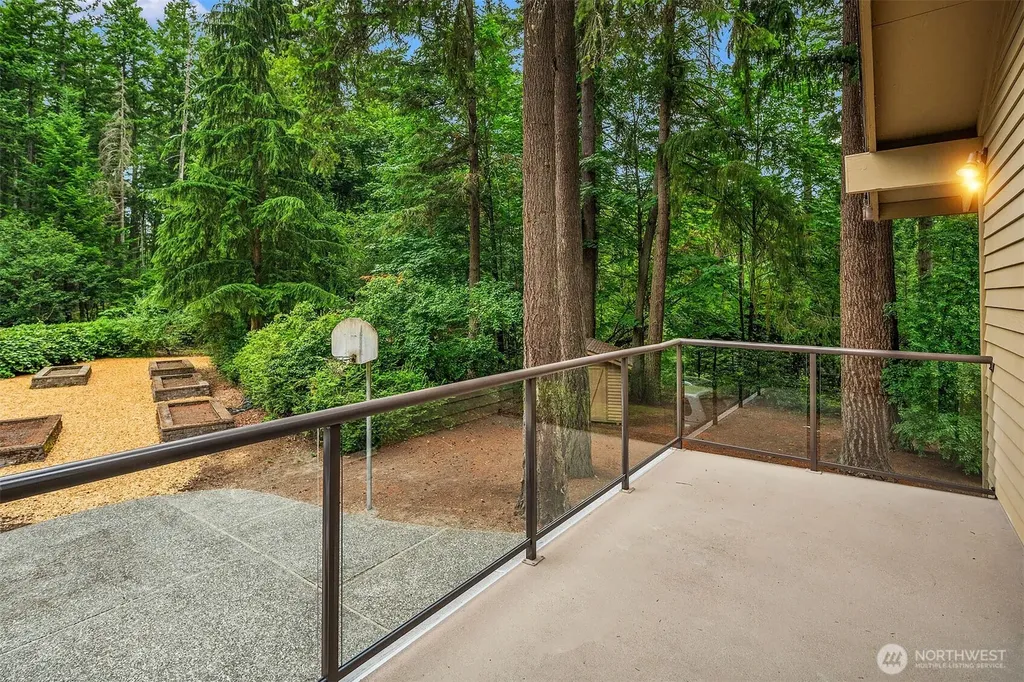12820 NE 39th Street Bellevue WA 98005