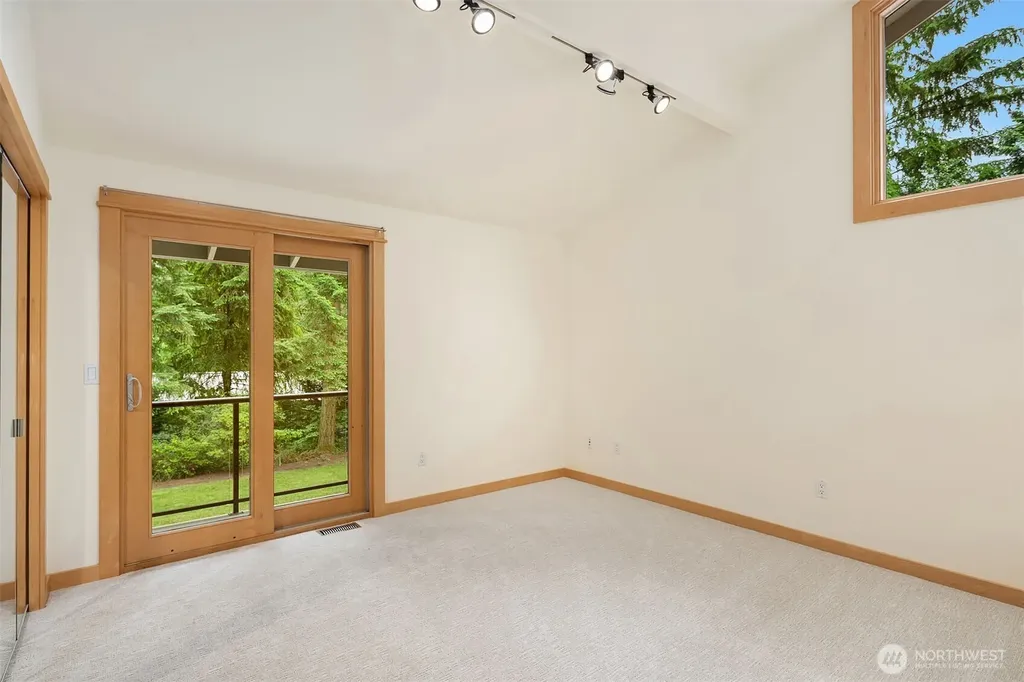 12820 NE 39th Street Bellevue WA 98005