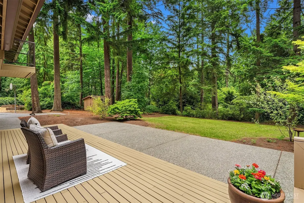 12820 NE 39th Street Bellevue WA 98005