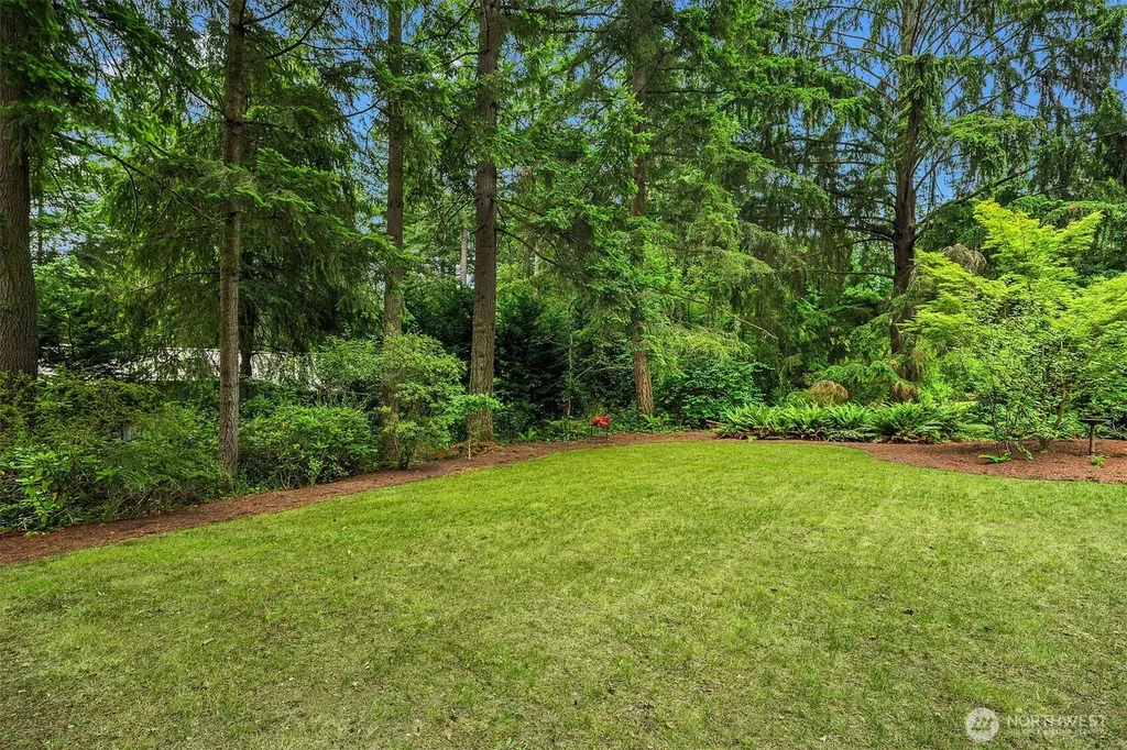 12820 NE 39th Street Bellevue WA 98005