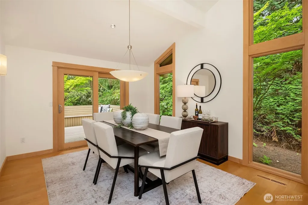 12820 NE 39th Street Bellevue WA 98005