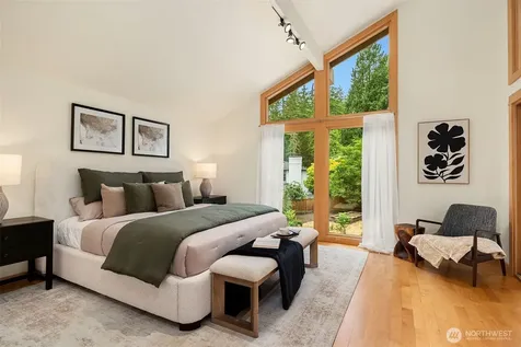 12820 NE 39th Street Bellevue WA 98005