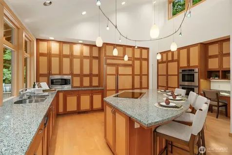 12820 NE 39th Street Bellevue WA 98005