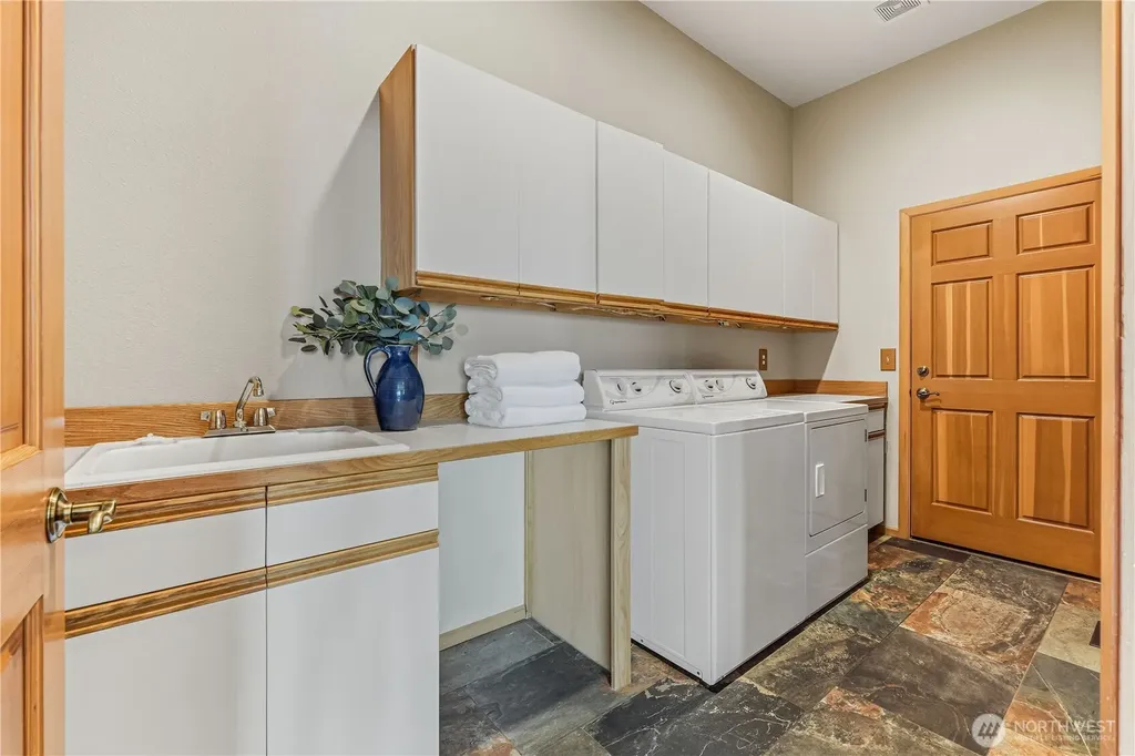 323 Stoneybrook Lane Wenatchee WA 98801