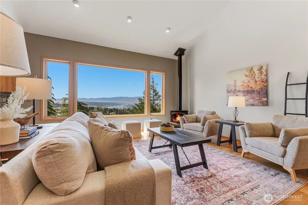 323 Stoneybrook Lane Wenatchee WA 98801