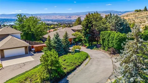 323 Stoneybrook Lane Wenatchee WA 98801