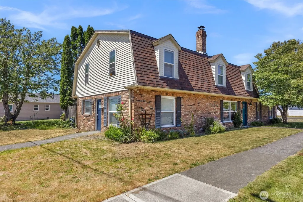 1527 8th Street Marysville WA 98270