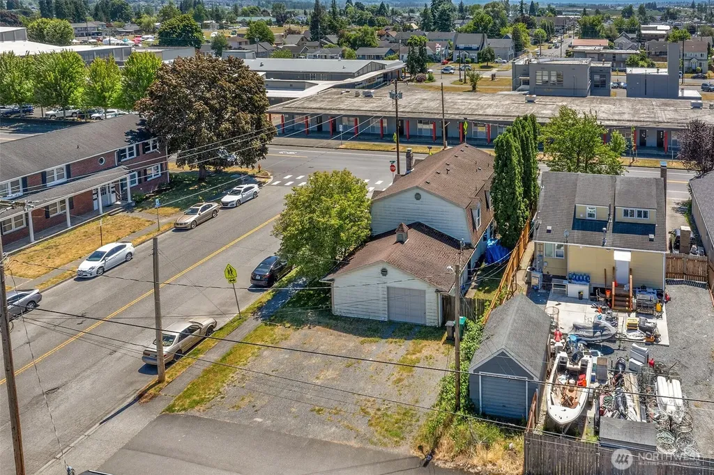 1527 8th Street Marysville WA 98270